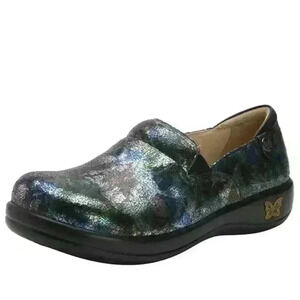 EUC Alegria Keli Fan Flare Prism Metallic Size EU 42 - US 11.5-12